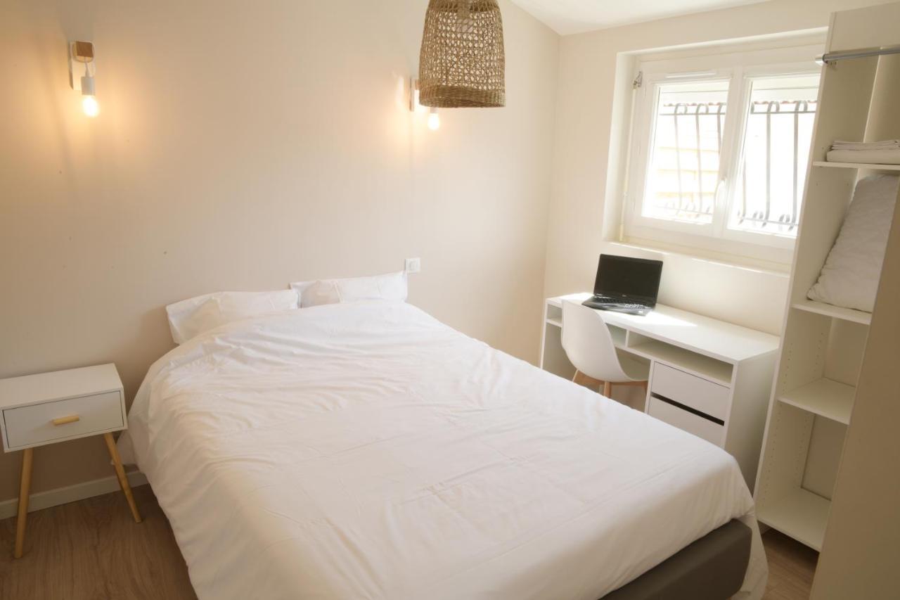Апартаменты T2 - 28M2 Avec Cour Et Stationnement, Wifi Et Linge Fournis Ангулем Экстерьер фото